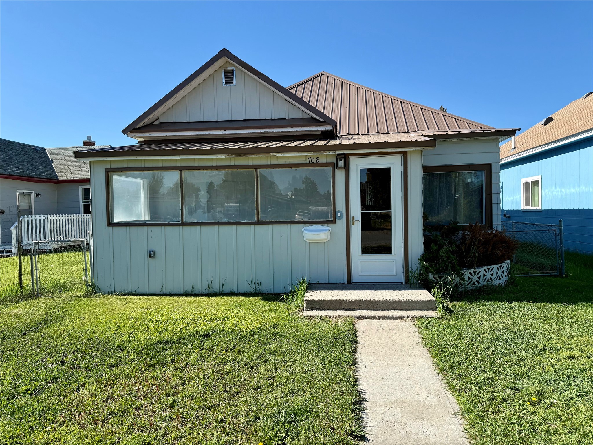 708 Texas Avenue Property Photo 1