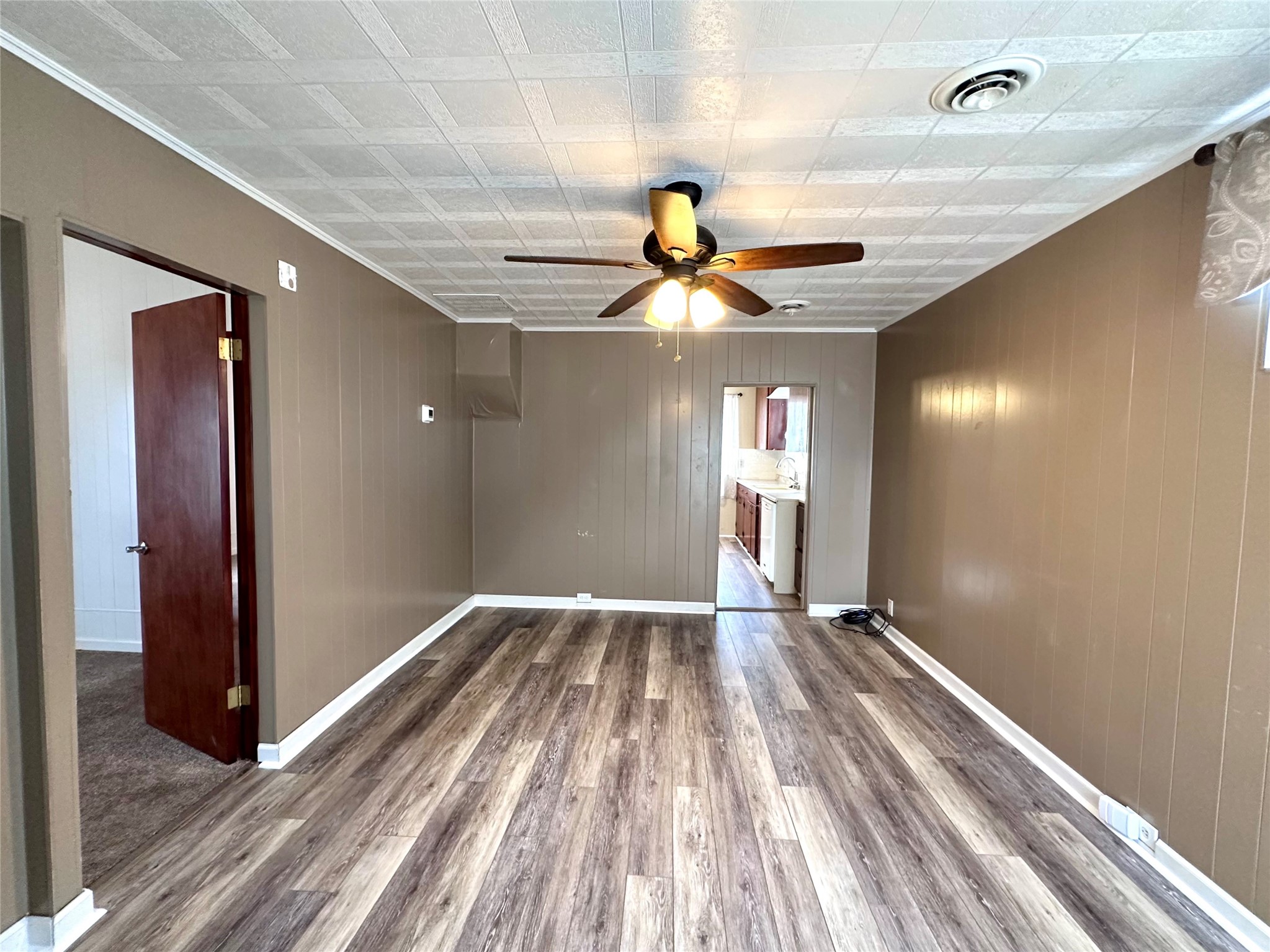 708 Texas Avenue Property Photo 6