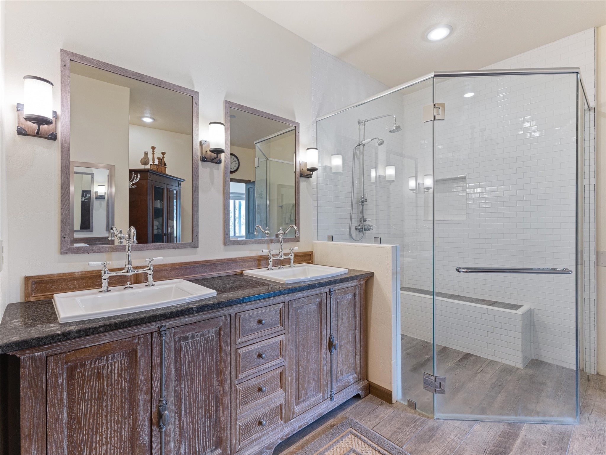 45 Wineglass Loop N Property Photo 33
