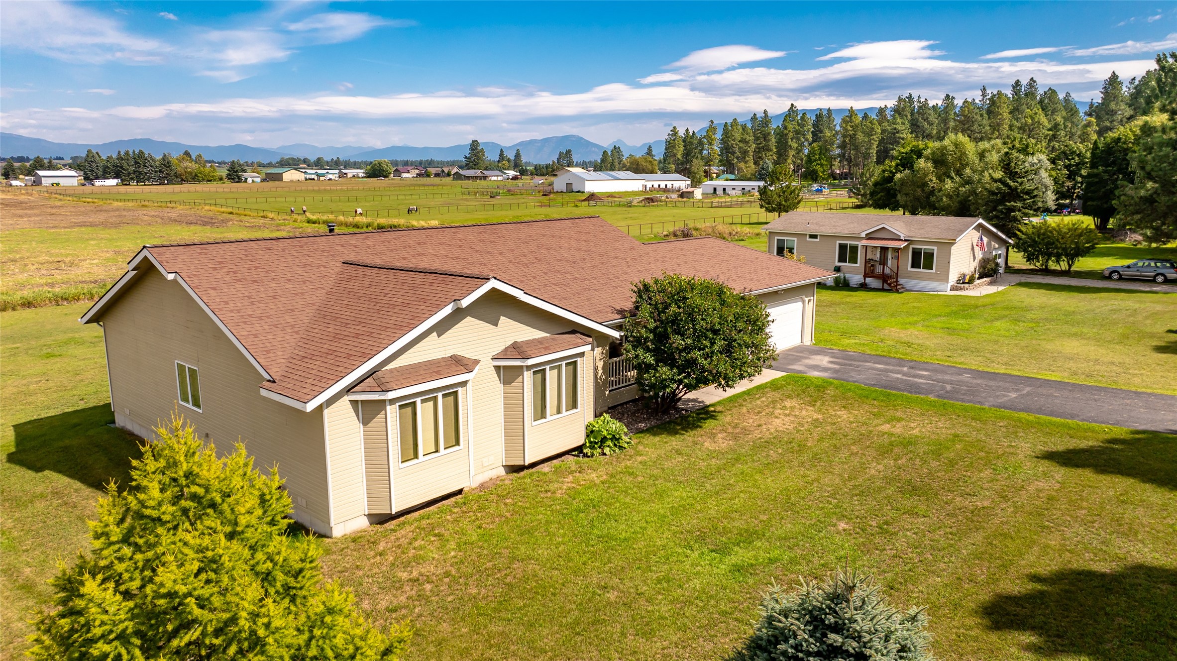 125 & 127 Ponderosa Lane Property Photo