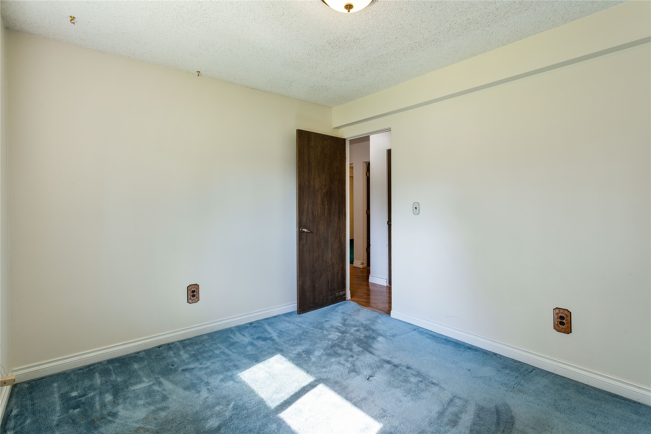 1522 Clements Road Property Photo 26