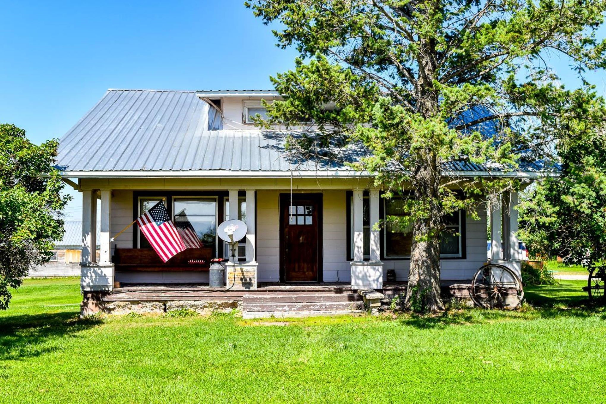 40976 Round Butte Road Property Photo