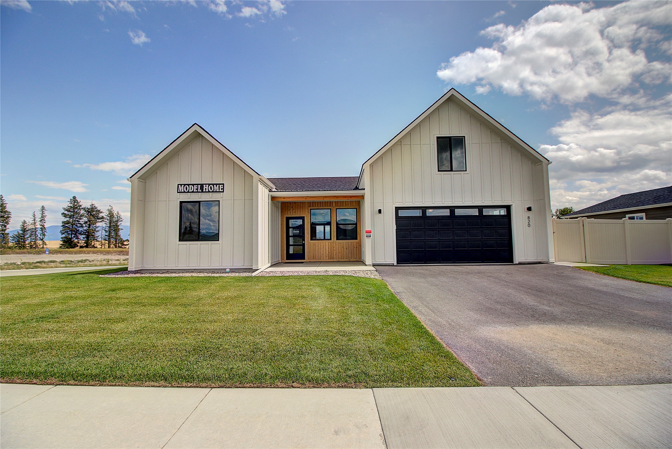 820 Bearhat Mountain Road Property Photo 1