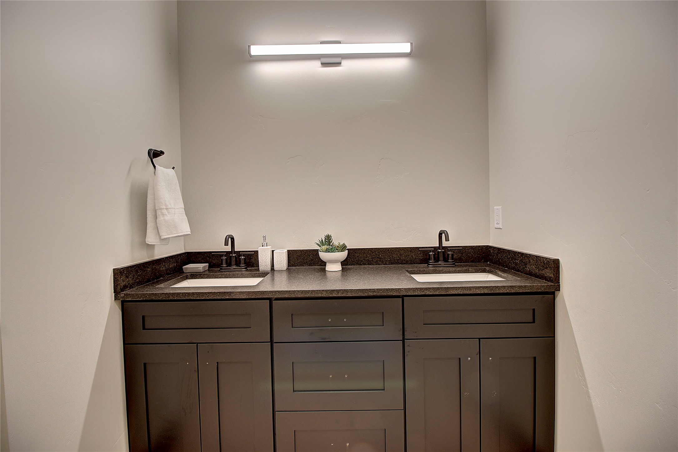 820 Bearhat Mountain Road Property Photo 43