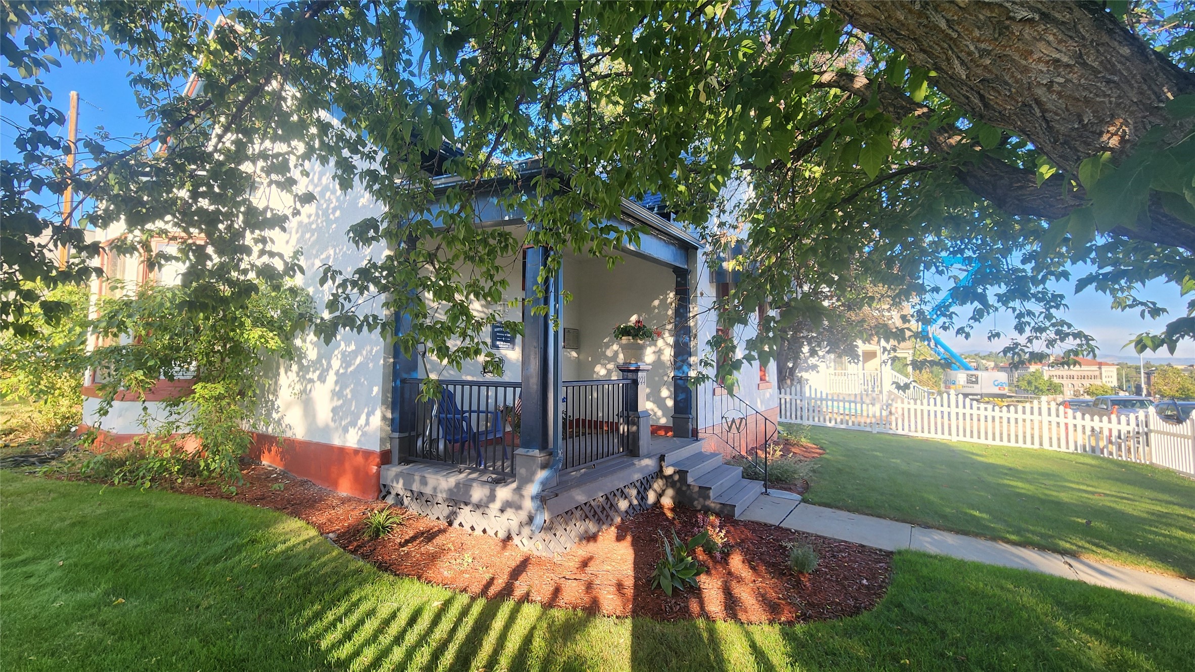 221 5th Avenue Property Photo 27