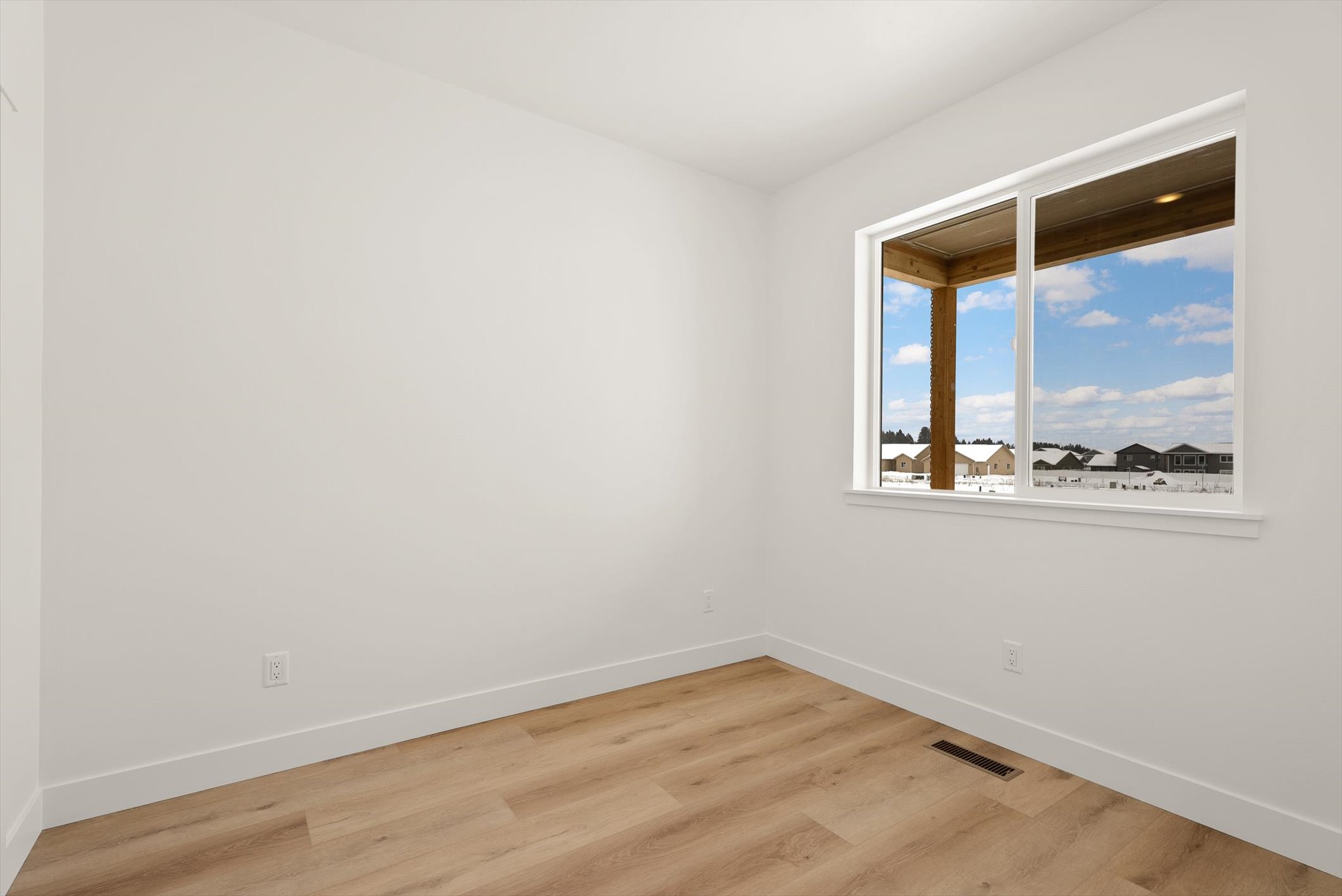 505 Eagle Valley Drive Property Photo 3