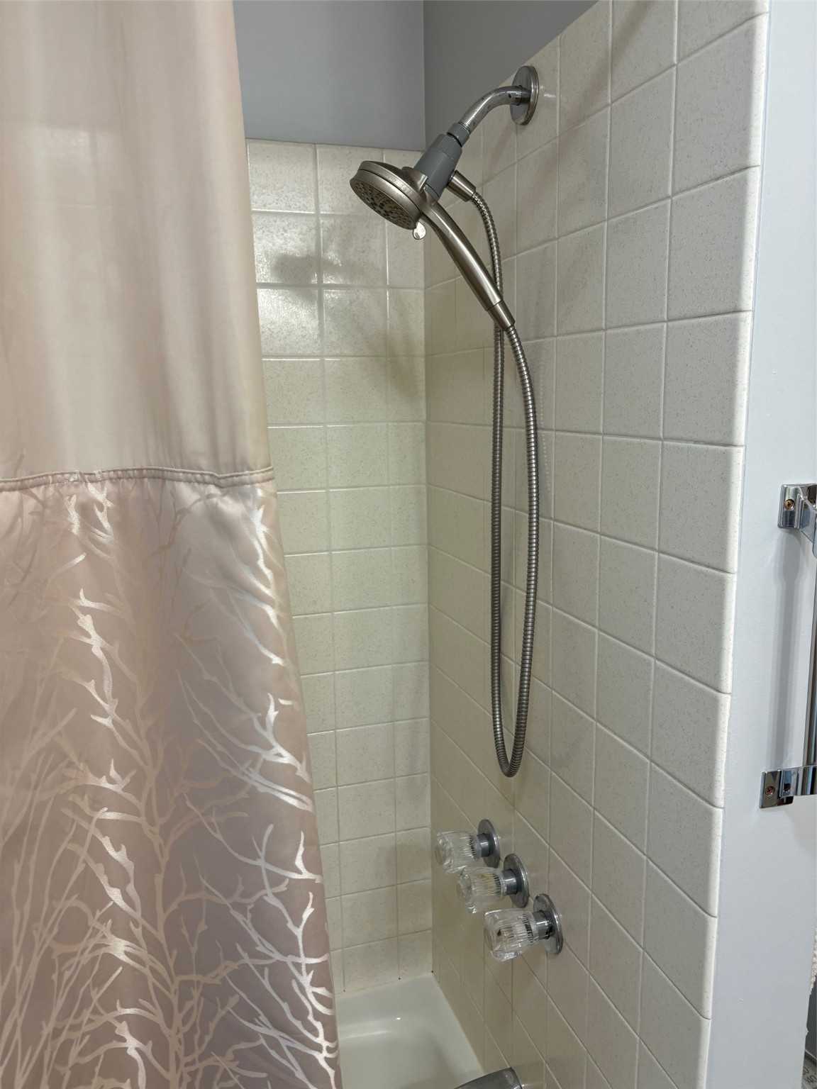 64 1st Avenue Property Photo 42
