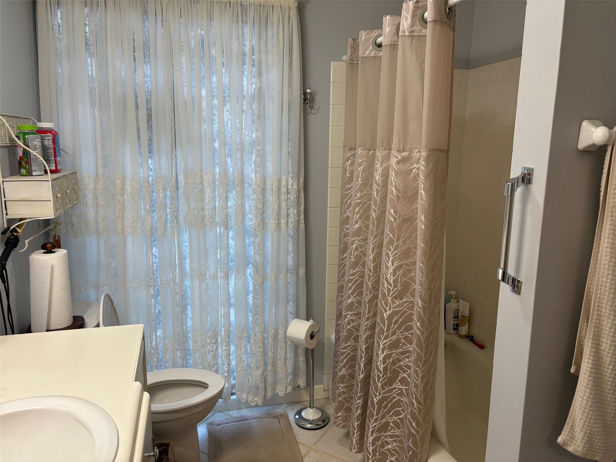 64 1st Avenue Property Photo 45