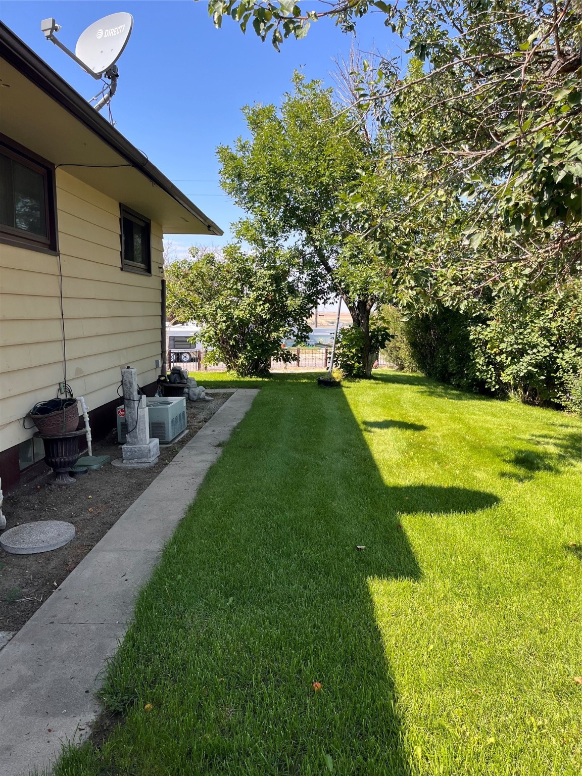 403 Circle Drive Property Photo 4