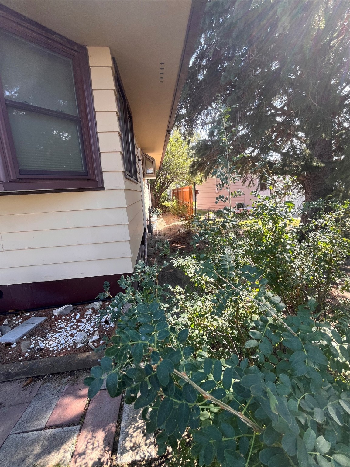 403 Circle Drive Property Photo 5