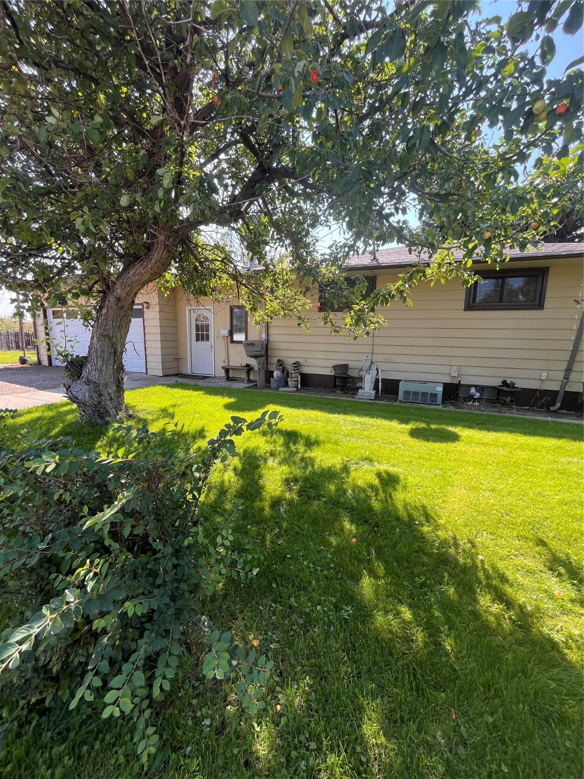 403 Circle Drive Property Photo 8