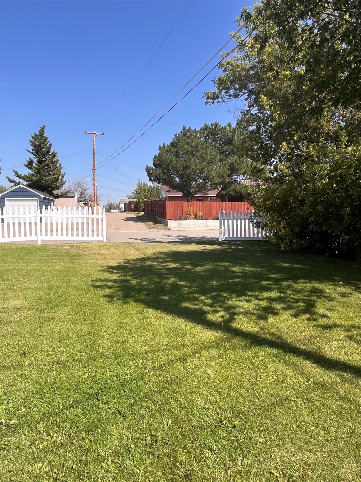 403 Circle Drive Property Photo 16