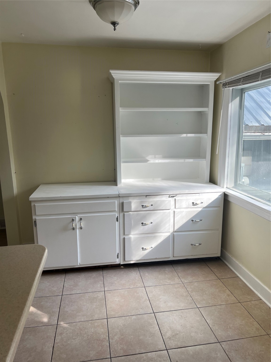 527 2nd Avenue W Property Photo 7