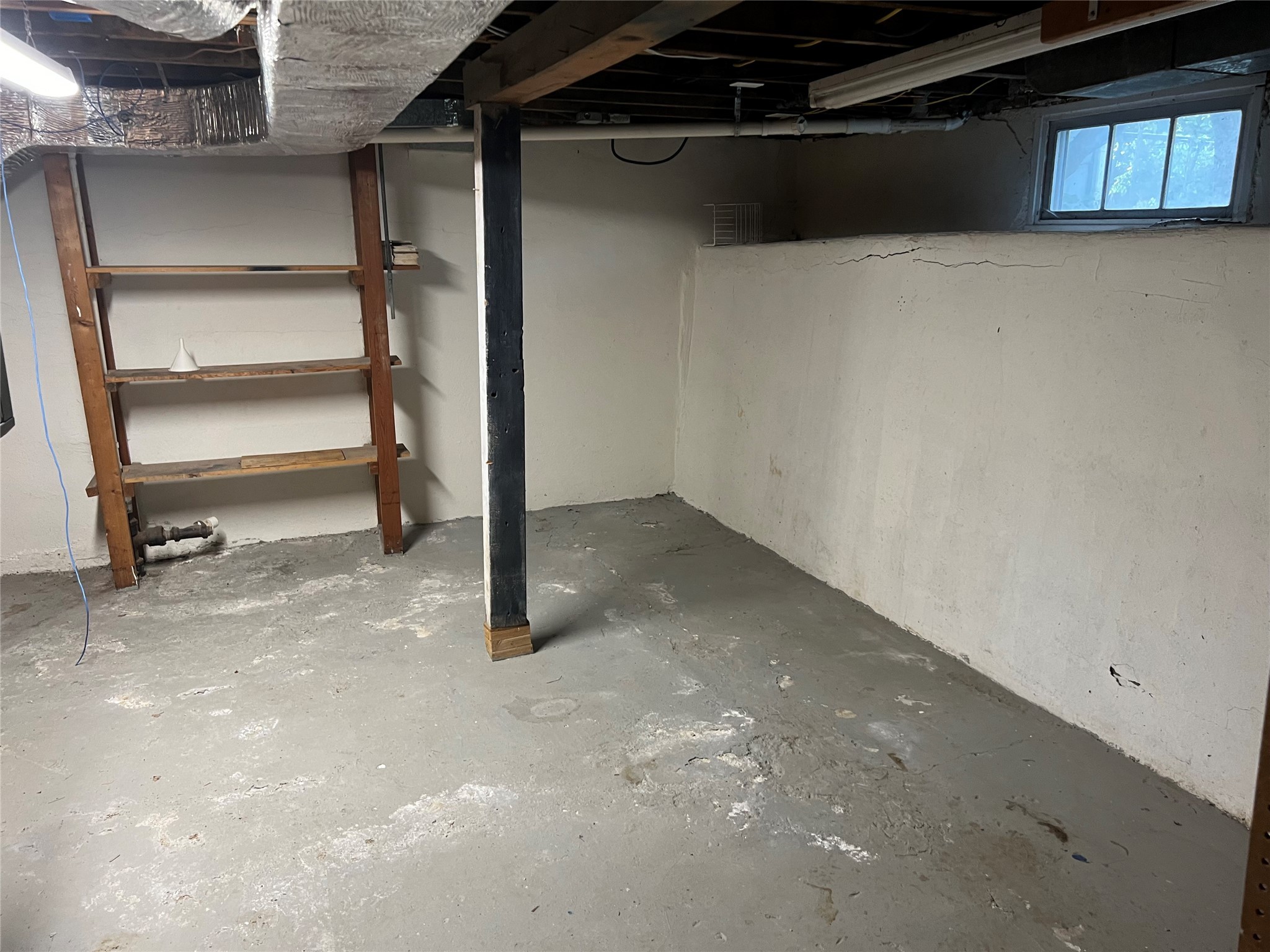 527 2nd Avenue W Property Photo 24