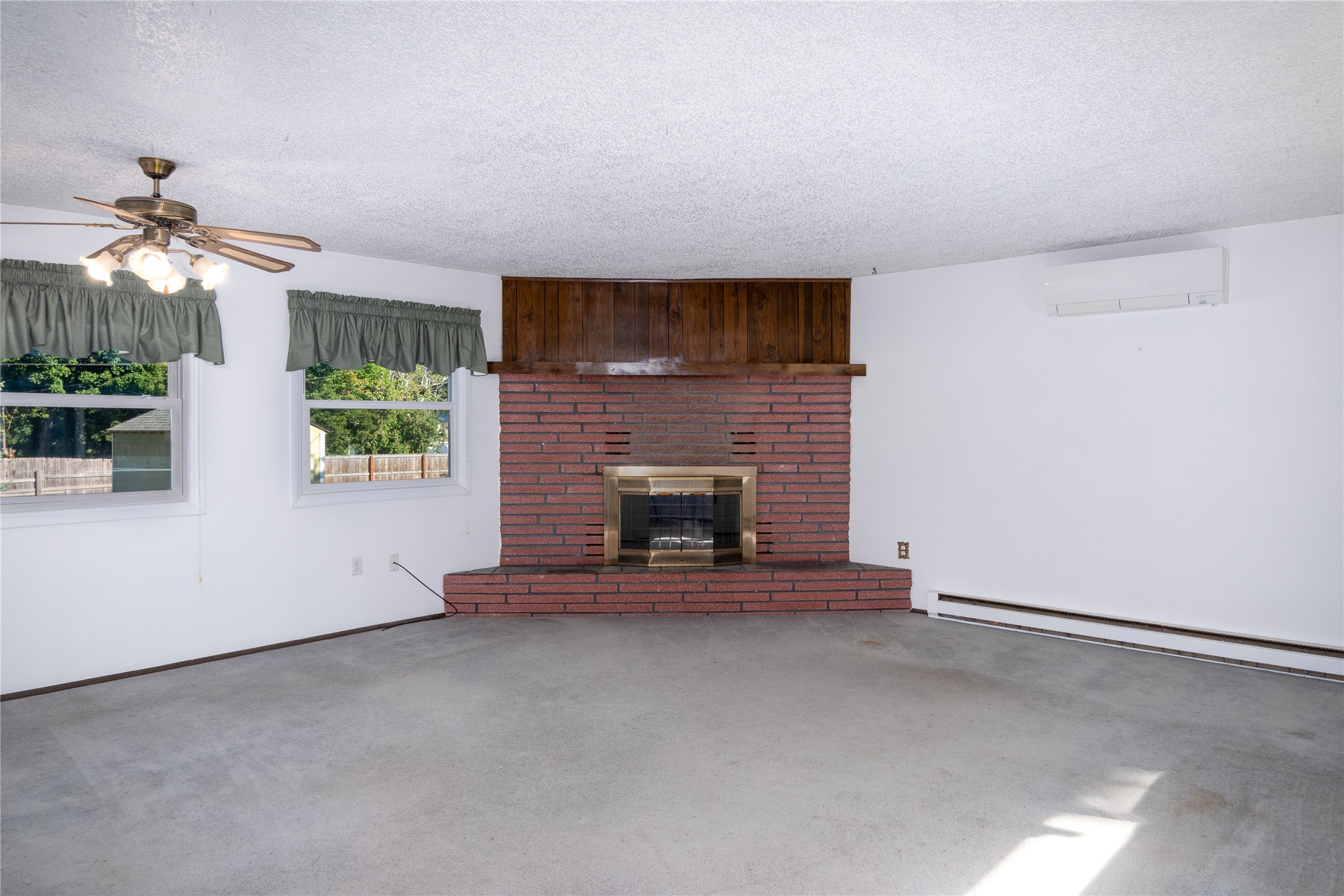 35 Avenue C Property Photo 28