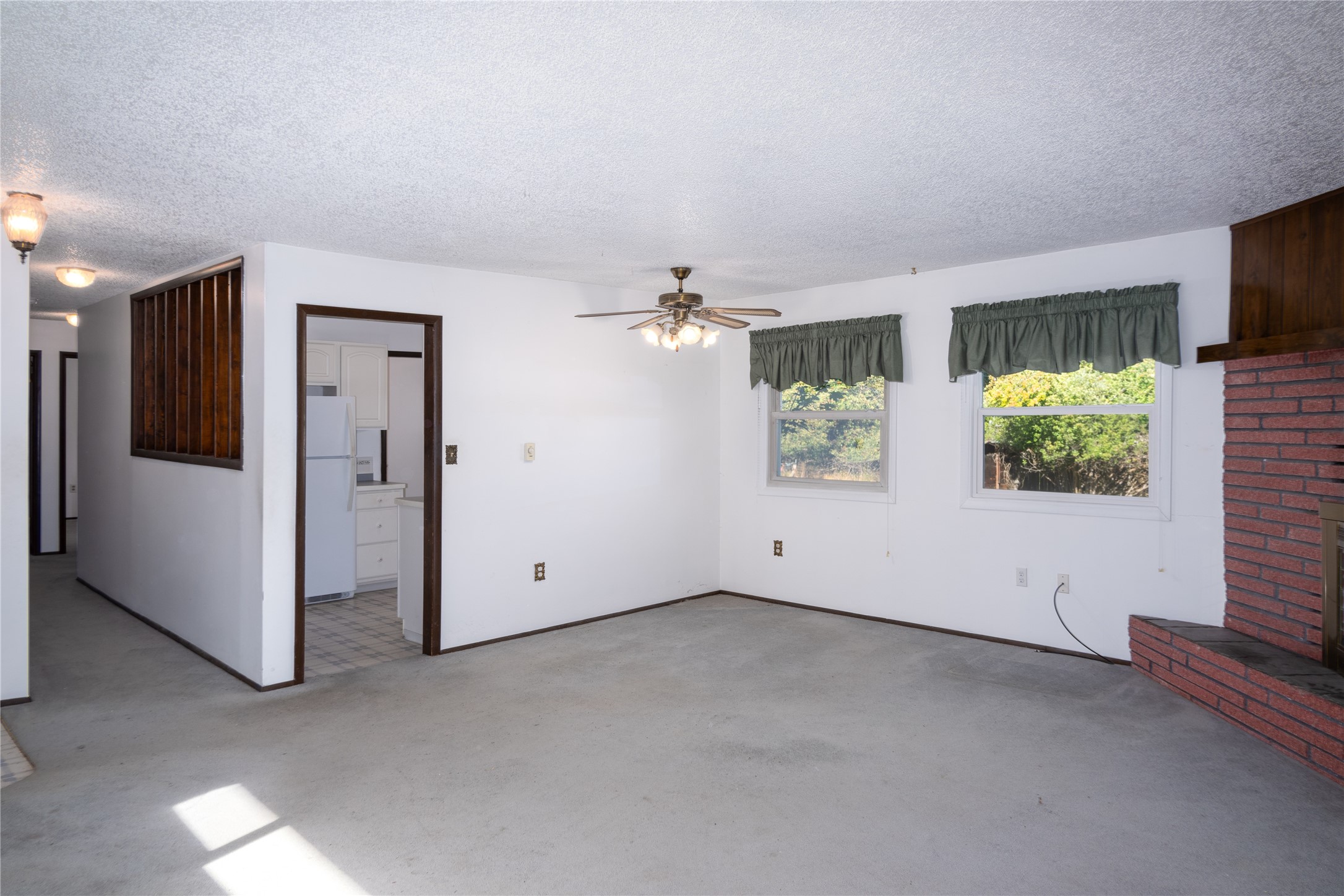 35 Avenue C Property Photo 30