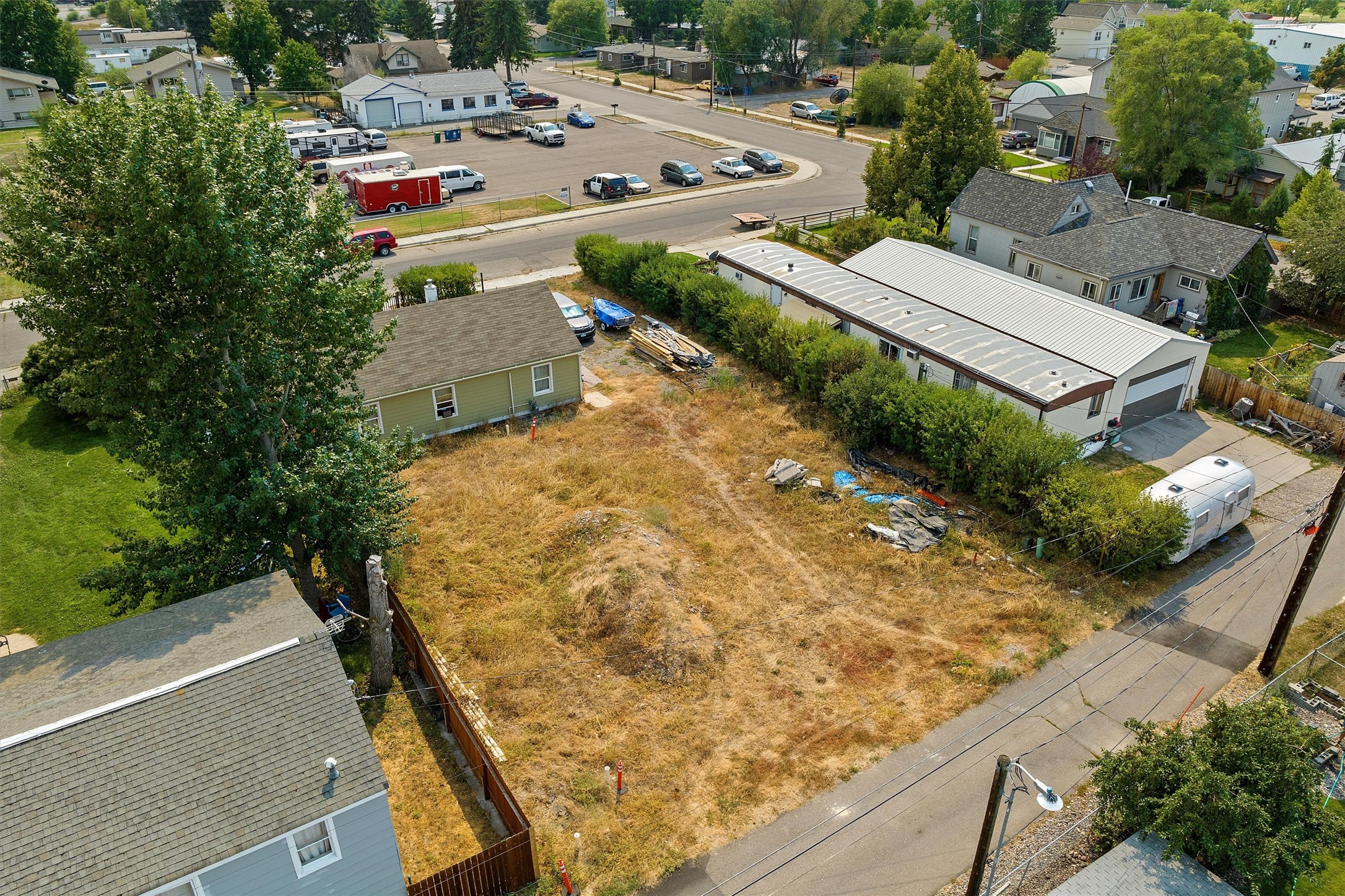 2374 Harve Avenue Property Photo 5
