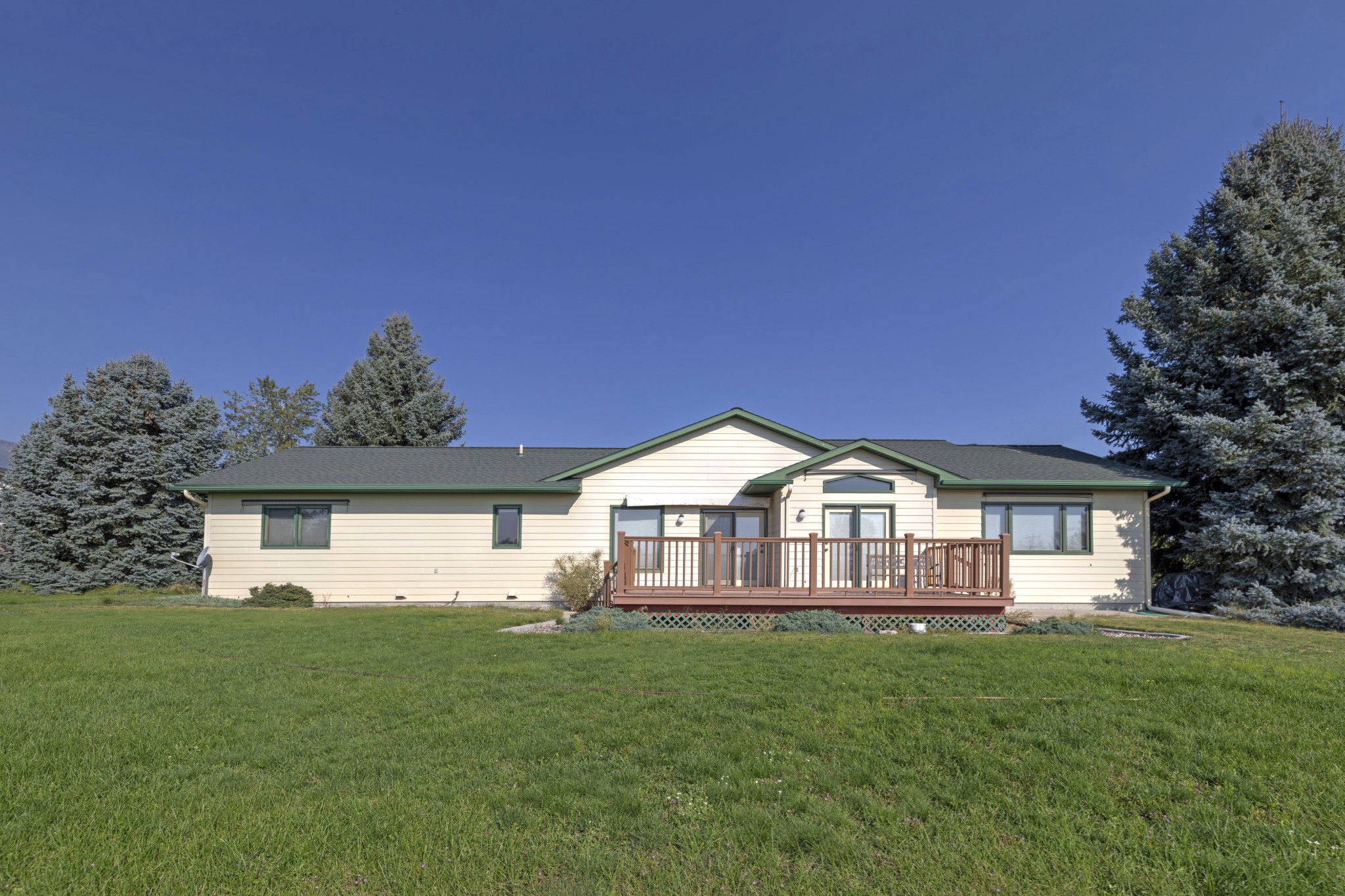 519 Kings Way Property Photo