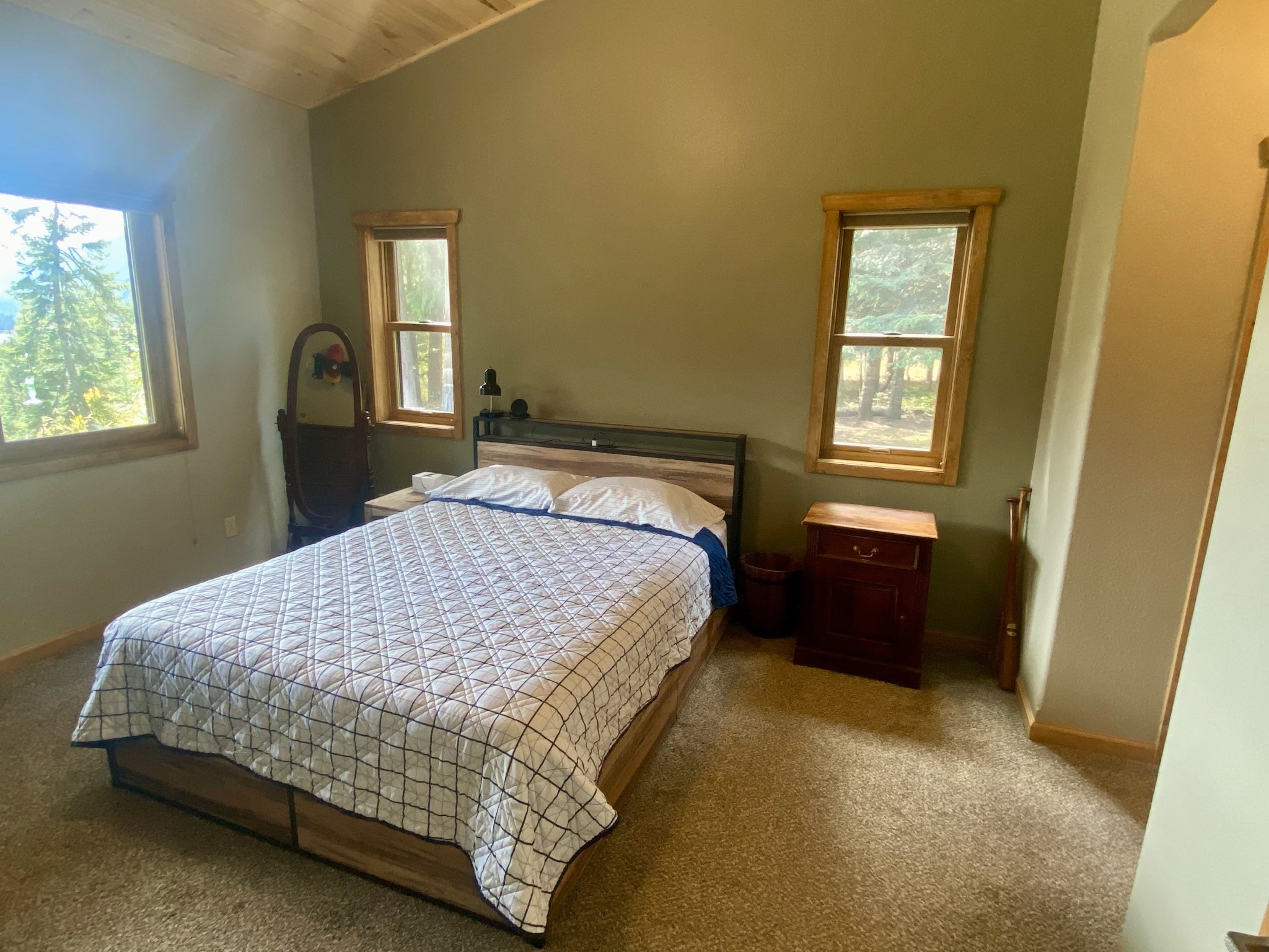 2 Rainbow Court Property Photo 15