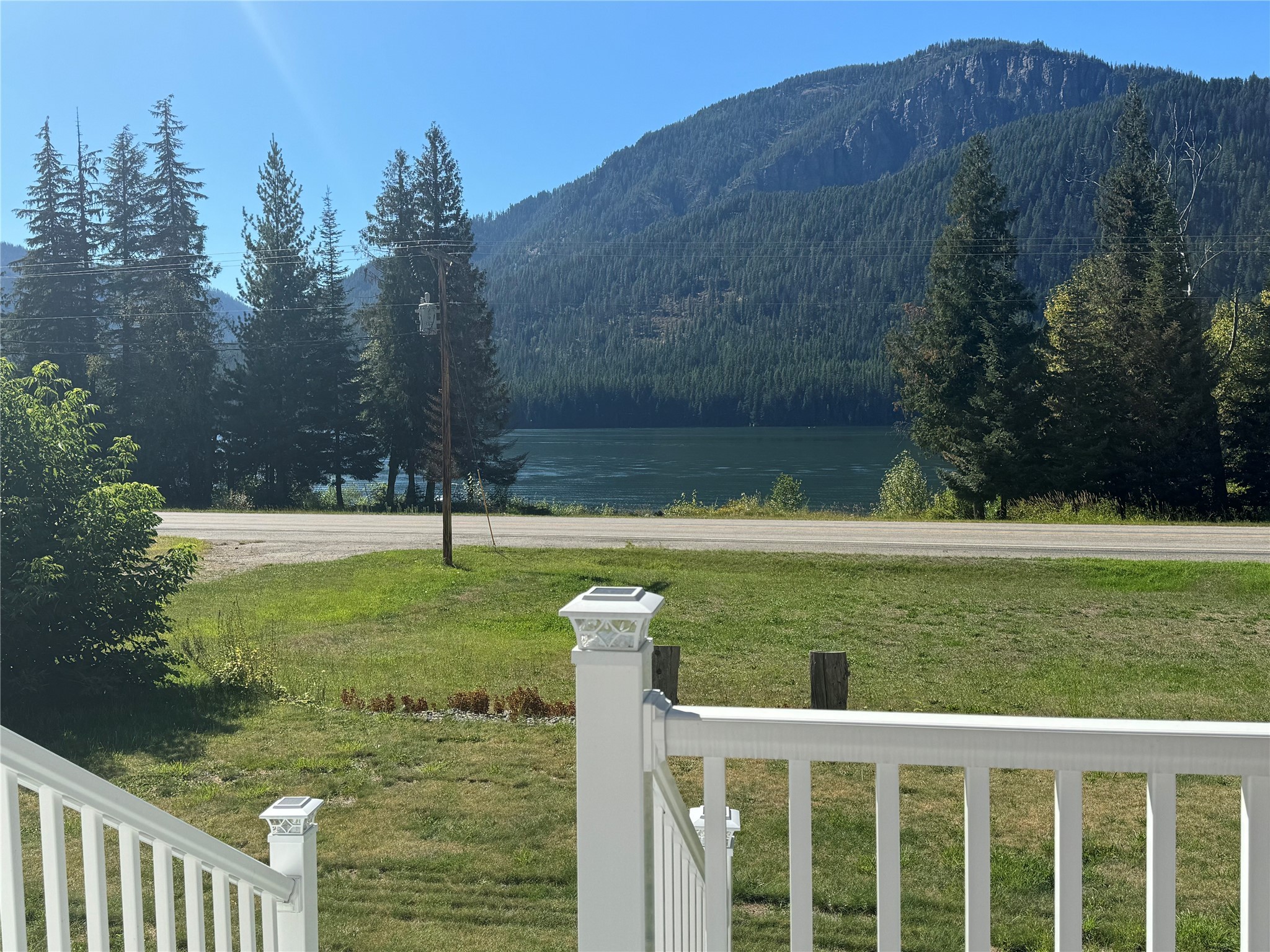 18322 Bull Lake Road Property Photo 1