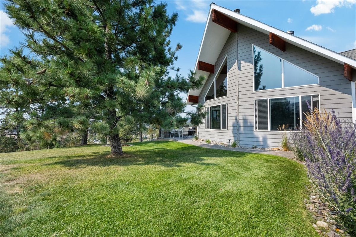 4025 Lake Point Drive Property Photo 5