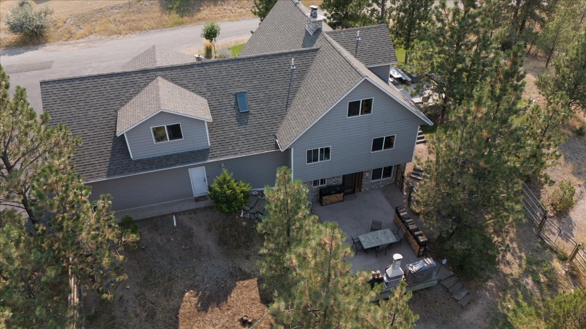 4025 Lake Point Drive Property Photo 6