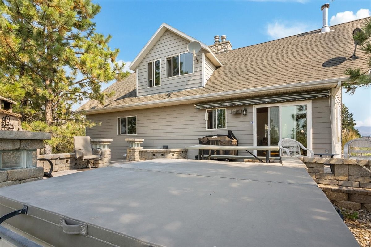 4025 Lake Point Drive Property Photo 9