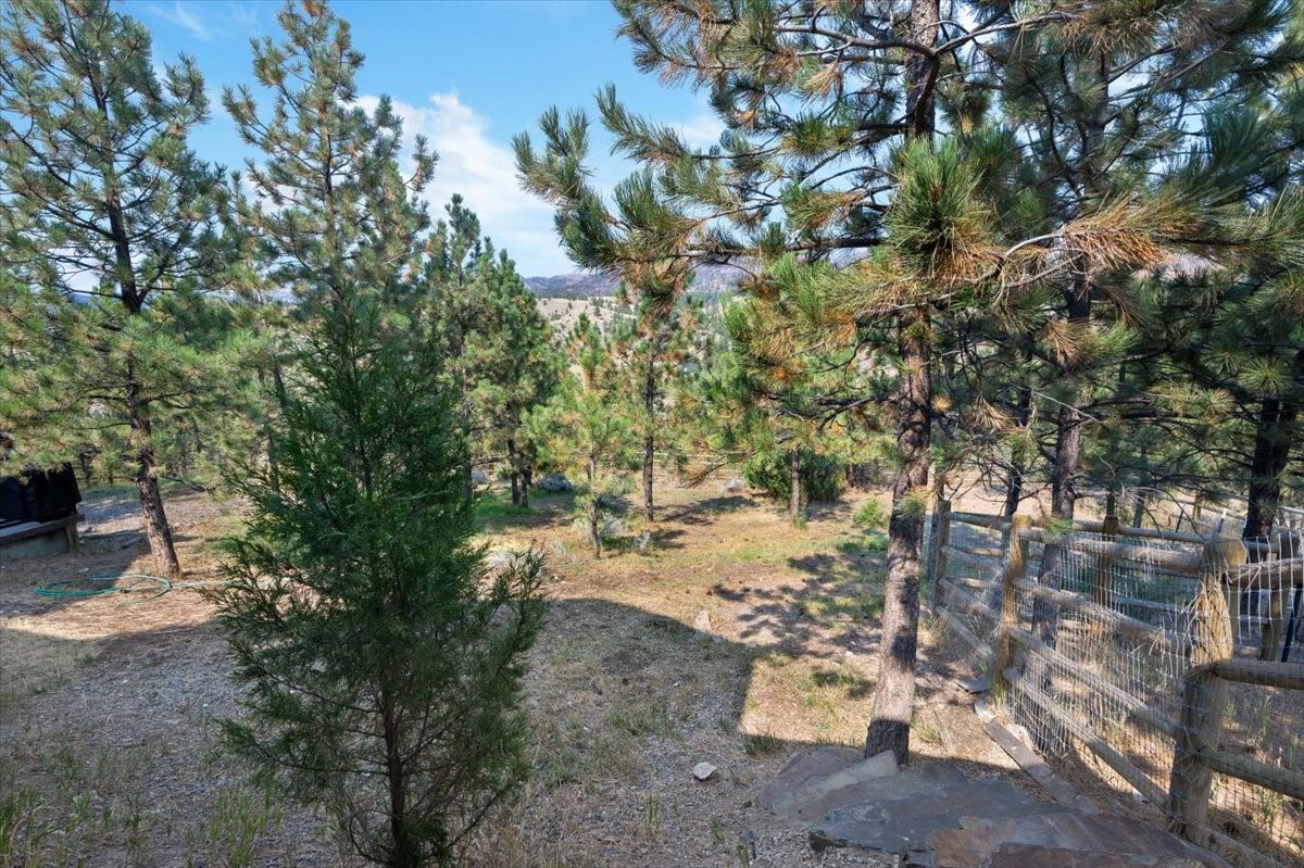 4025 Lake Point Drive Property Photo 25