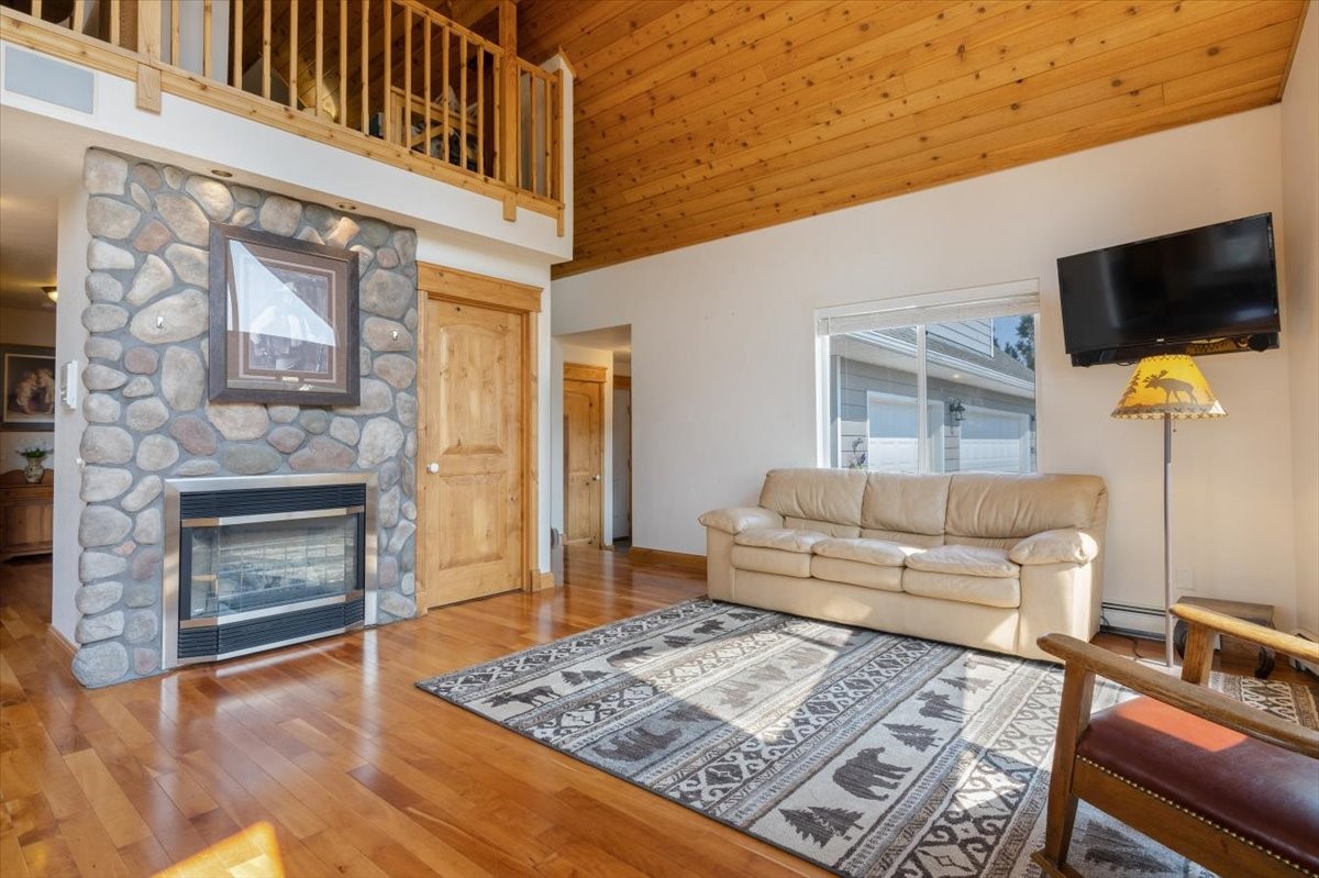 4025 Lake Point Drive Property Photo 31