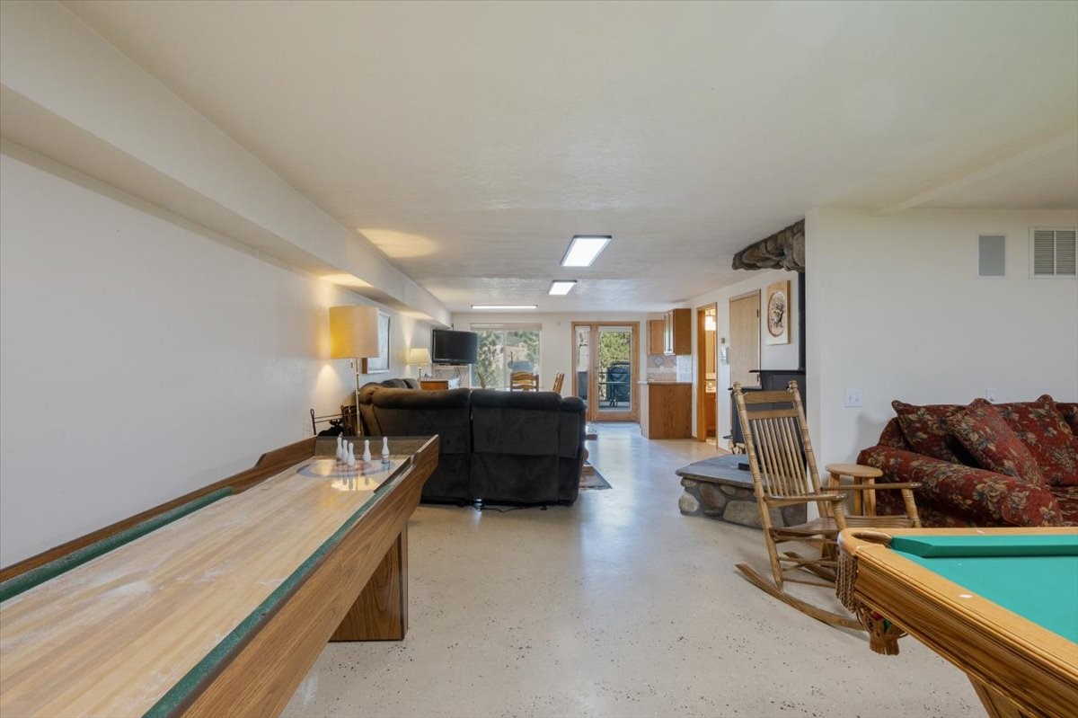 4025 Lake Point Drive Property Photo 45