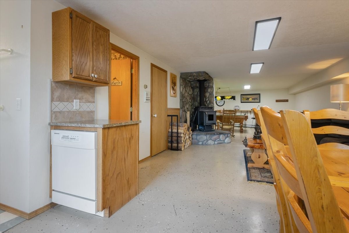 4025 Lake Point Drive Property Photo 50