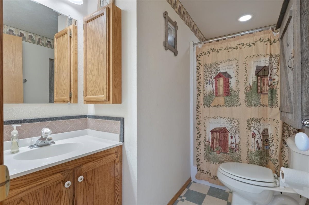 4025 Lake Point Drive Property Photo 51