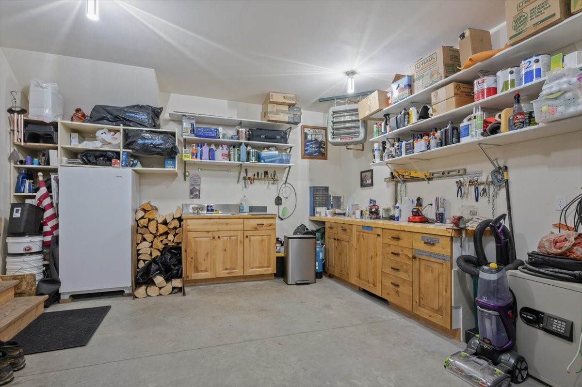 4025 Lake Point Drive Property Photo 67