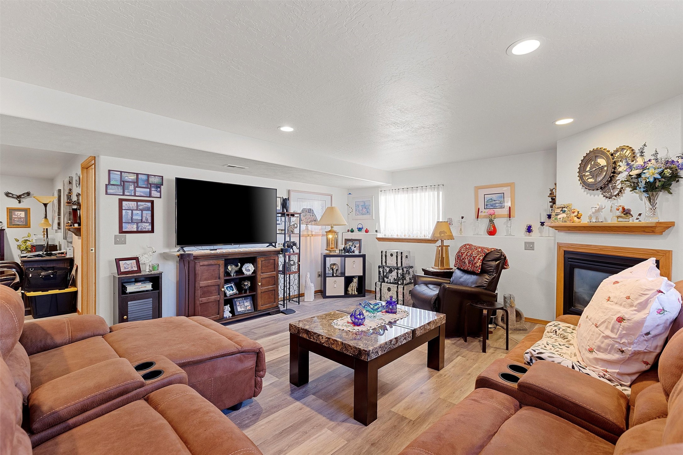 6795 Linda Vista Boulevard Property Photo 20