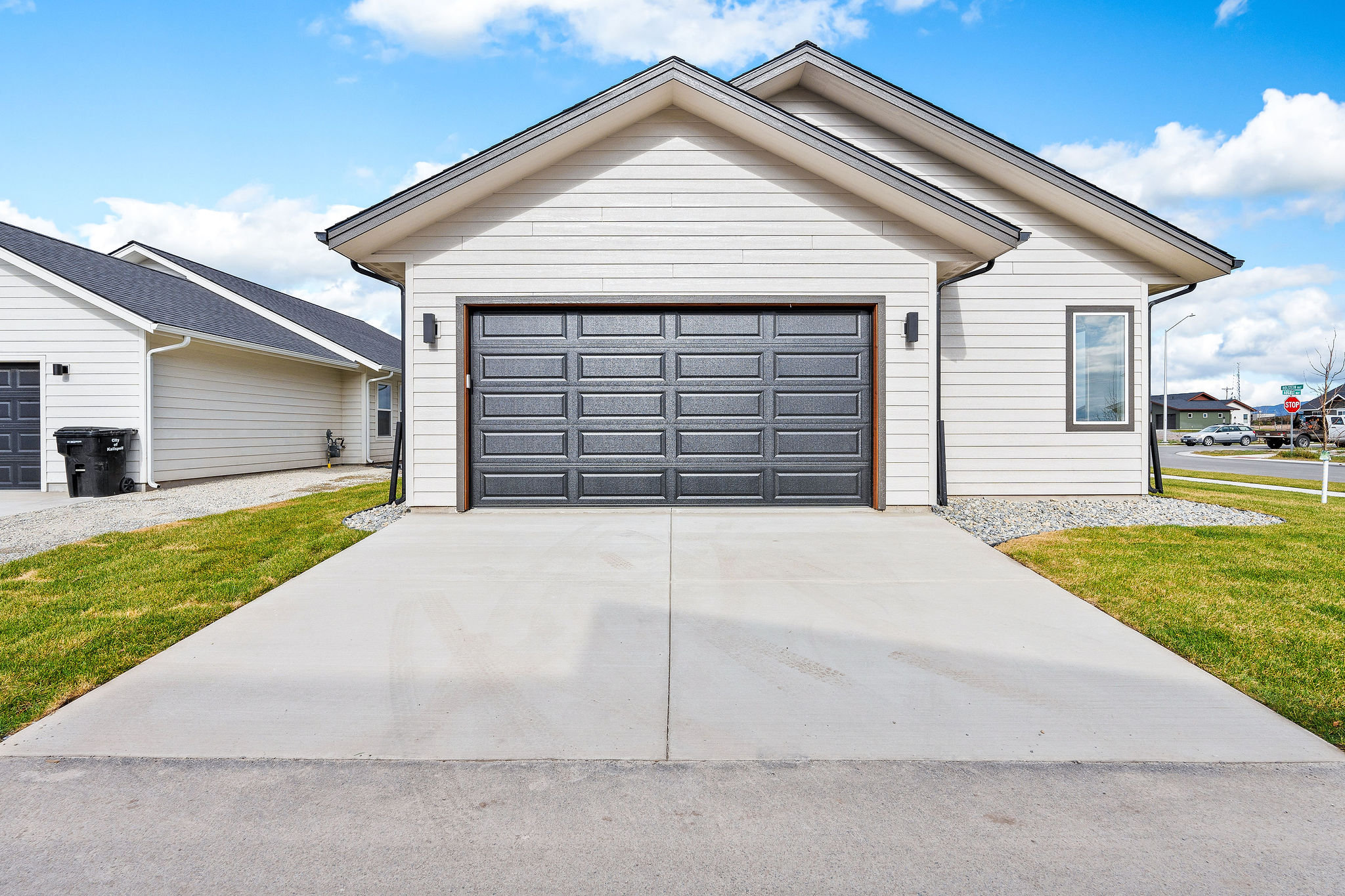 702 August Way Property Photo 5