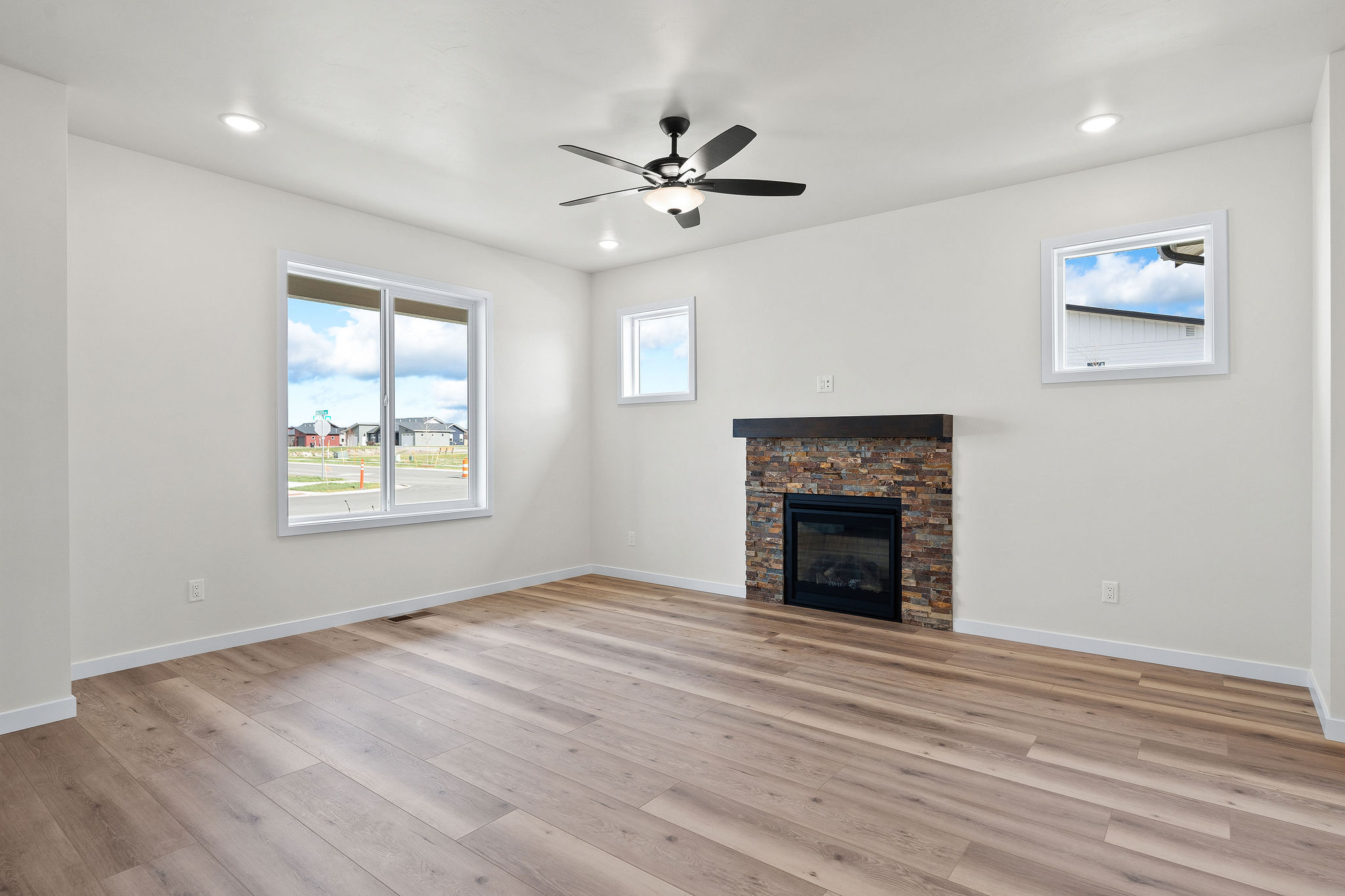 702 August Way Property Photo 11
