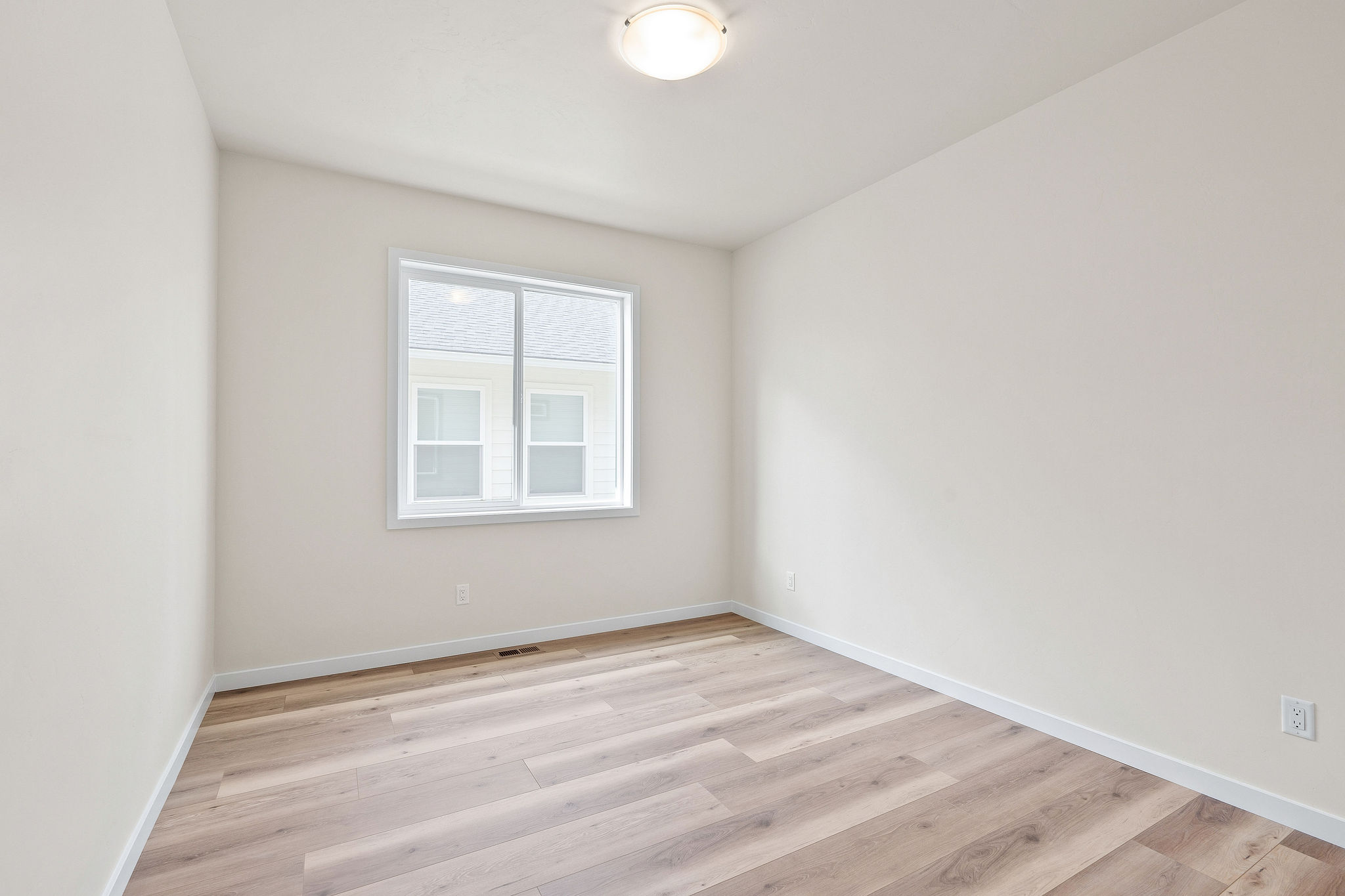 702 August Way Property Photo 32