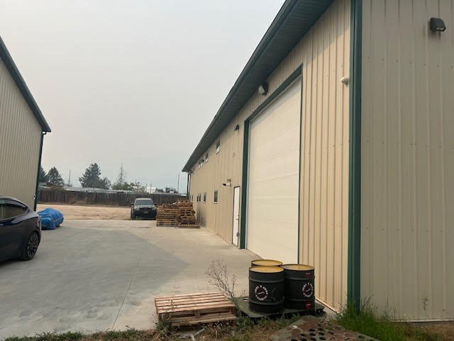 134 Tarkas Lane Bldg B Property Photo 10