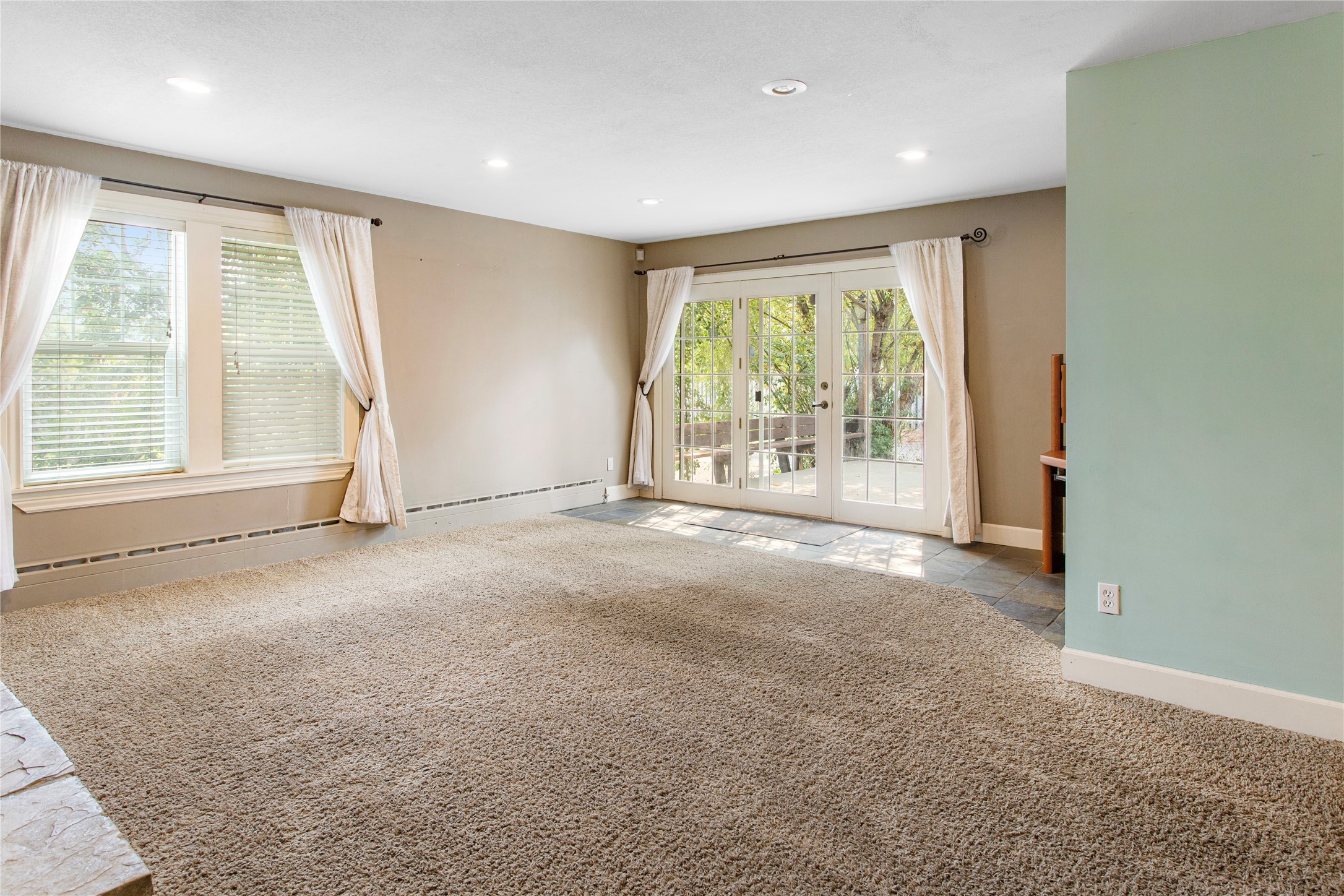 2926 Elizabeth Warren Avenue Property Photo 11