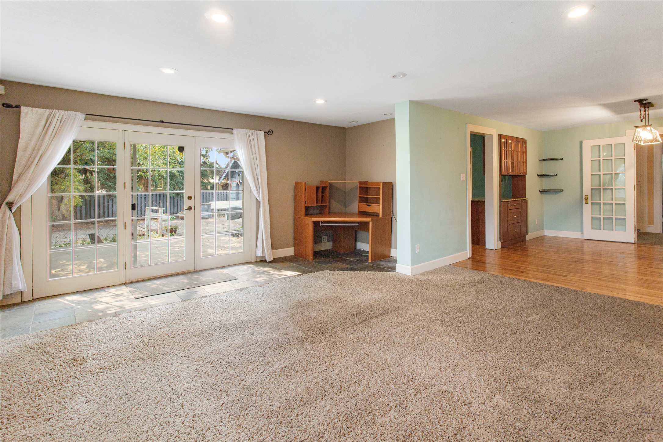 2926 Elizabeth Warren Avenue Property Photo 17