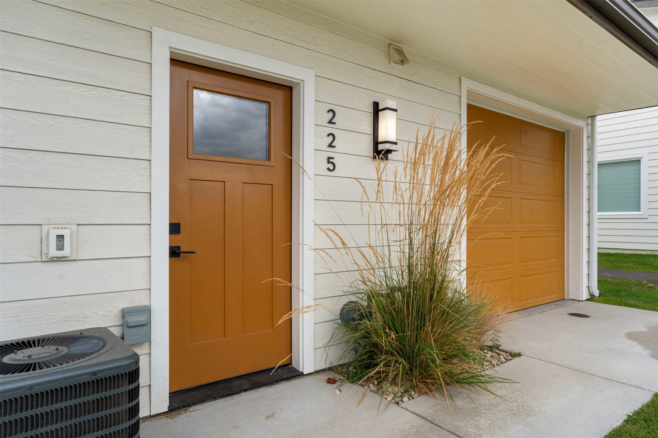 225 Fairgrounds Road Property Photo 10