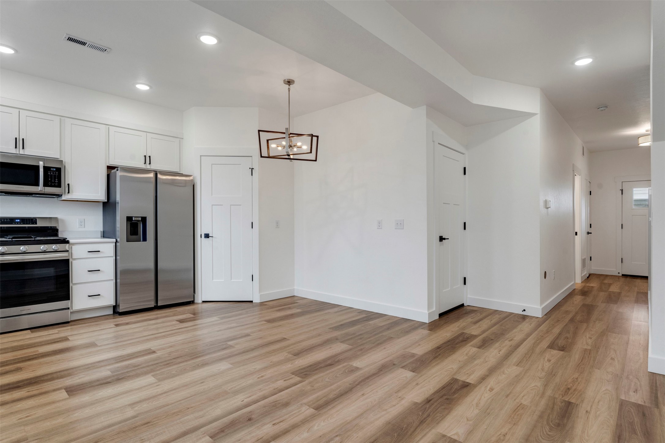 225 Fairgrounds Road Property Photo 17