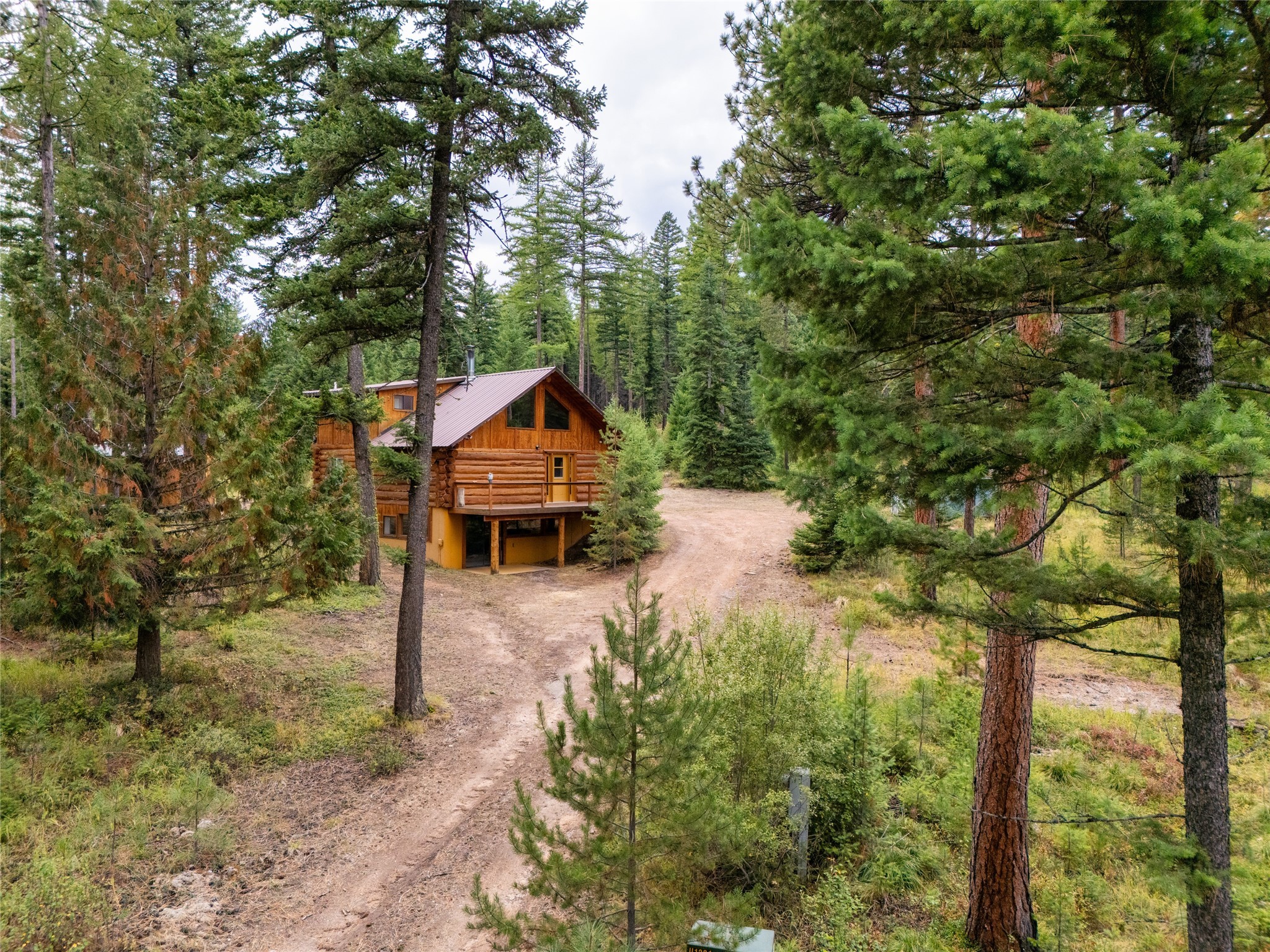 1076 Grizzly Mountain Road Property Photo 2