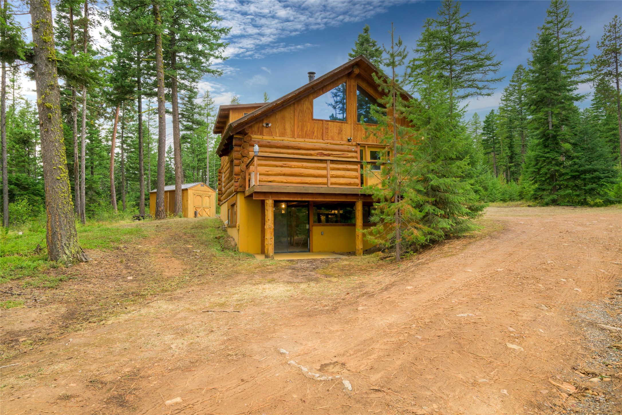 1076 Grizzly Mountain Road Property Photo 3