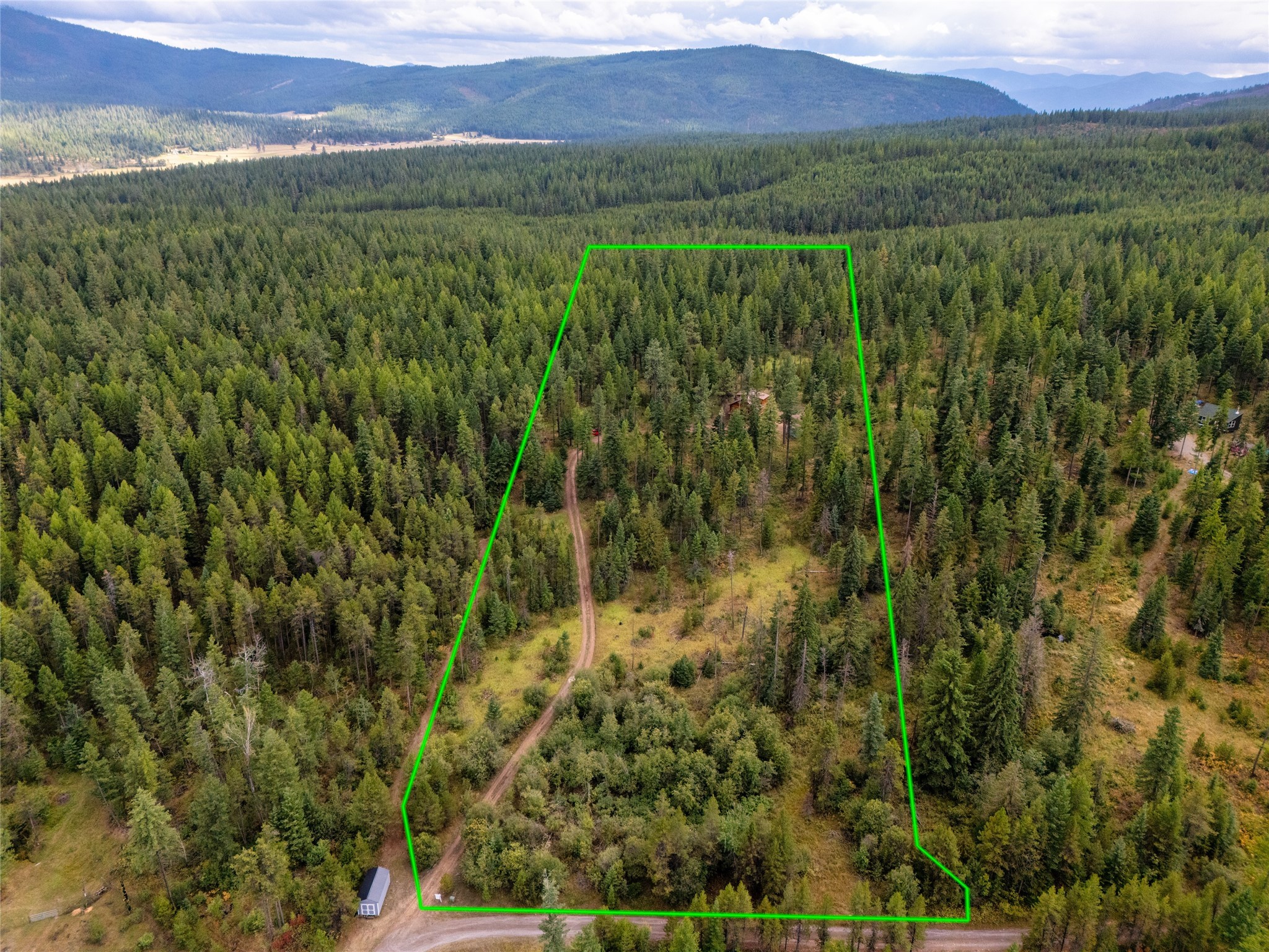 1076 Grizzly Mountain Road Property Photo 5