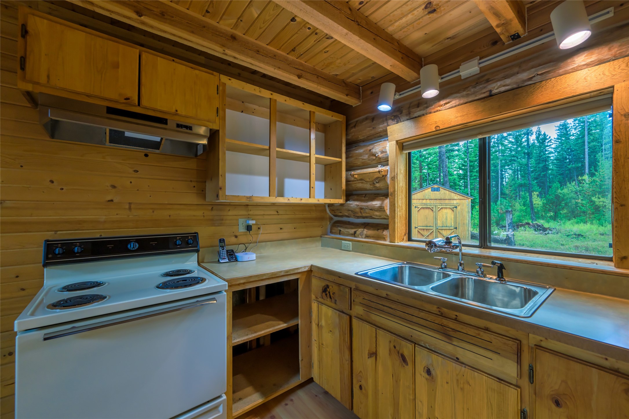 1076 Grizzly Mountain Road Property Photo 12
