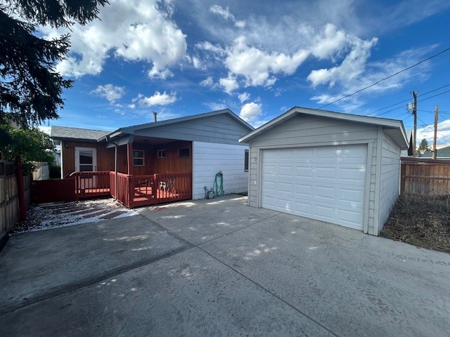1722 Farragut Avenue Property Photo 2