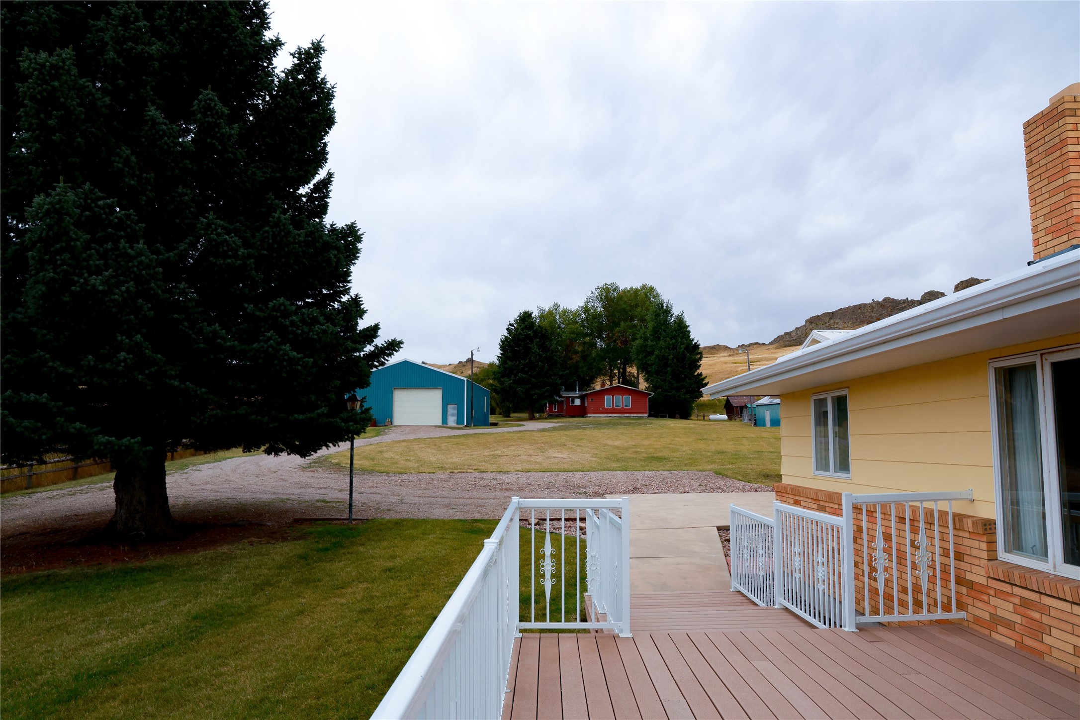 655 Mission Road Property Photo 12