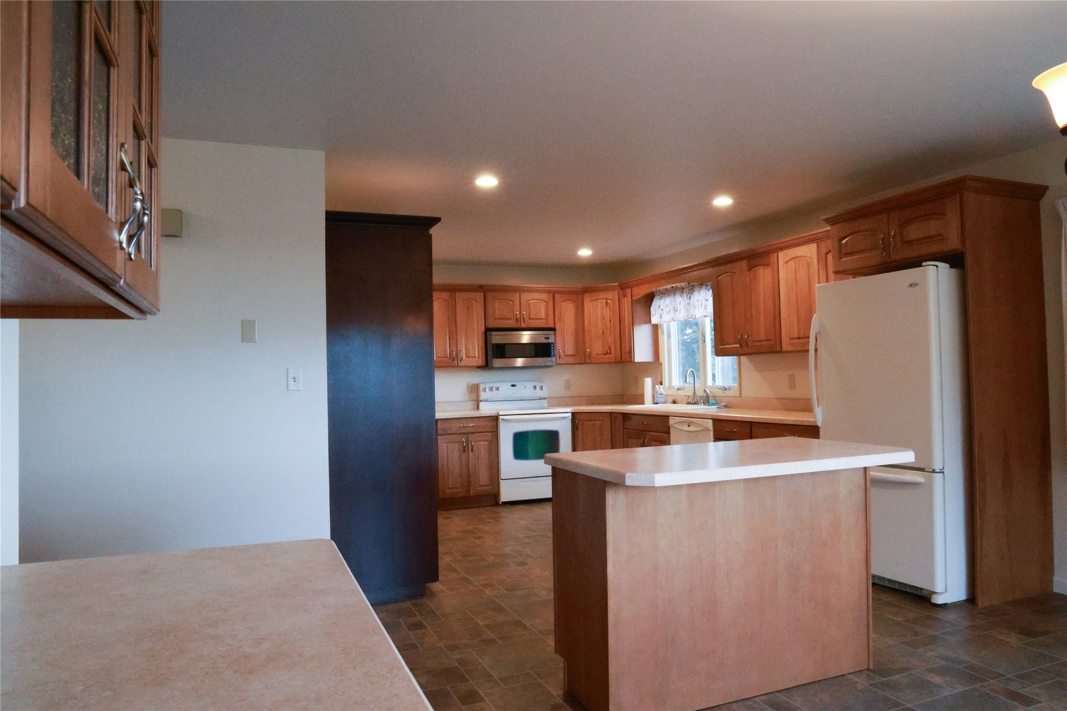 655 Mission Road Property Photo 15