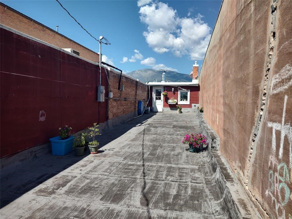 120 N 2nd Street Property Photo 4
